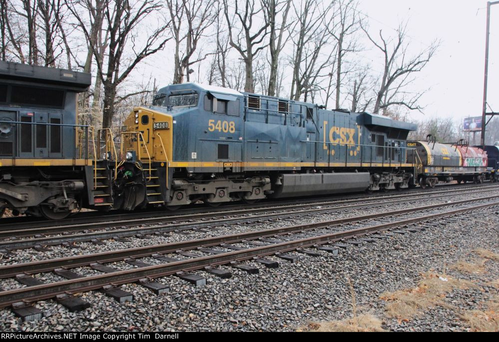 CSX 5408 on M404